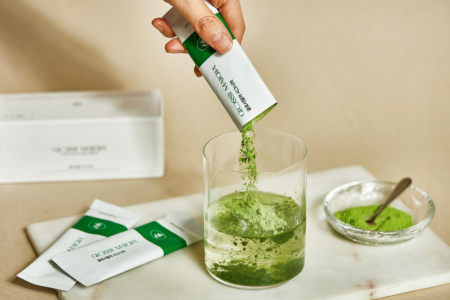 Poudre de Matcha Latte – Glossy Matcha de Jeju (5 sticks)