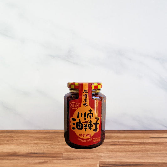 Sichuan-Chiliöl mit Erdnüssen – 327 g