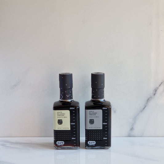 Duo de vinaigres balsamiques coréens Chosanjung – pomme fermentée et pomme-raisin blanc – 2 x 270 ml, offre découverte.