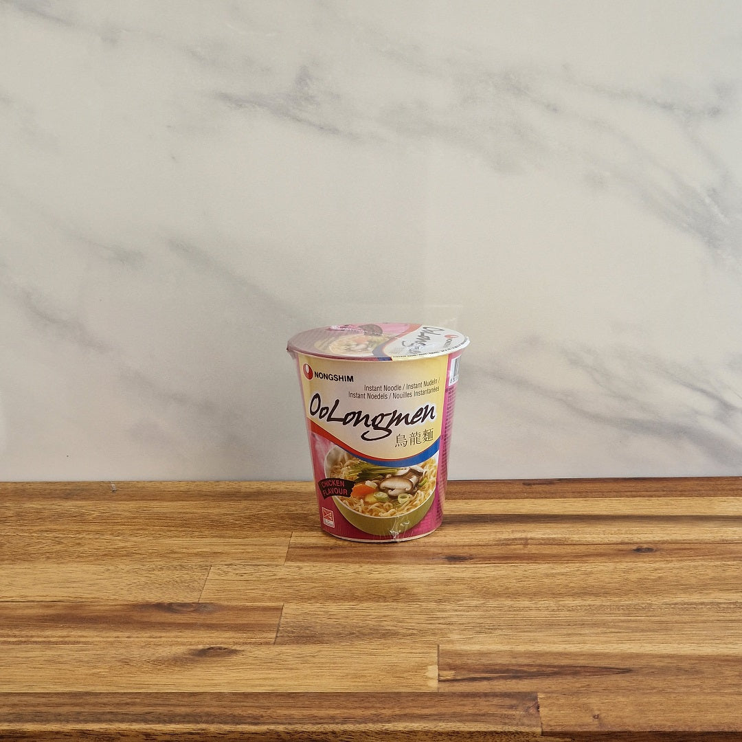 Pot de ramens instantanées au poulet