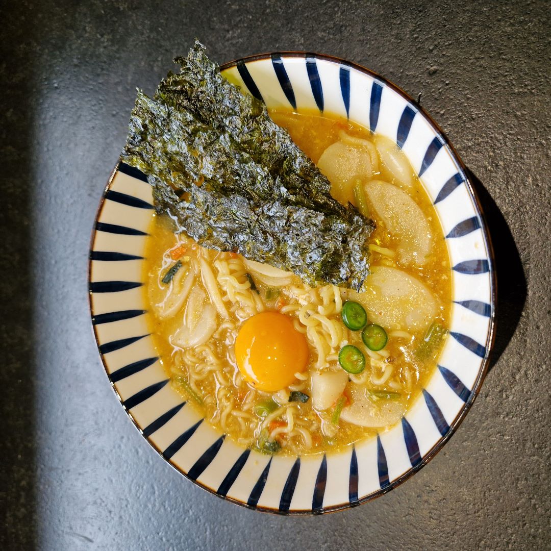 Recette Ramen crémeux aux Tteok et œuf