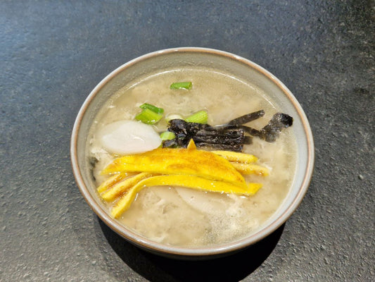 🥣 Soupe de Tteok (Tteokguk)
