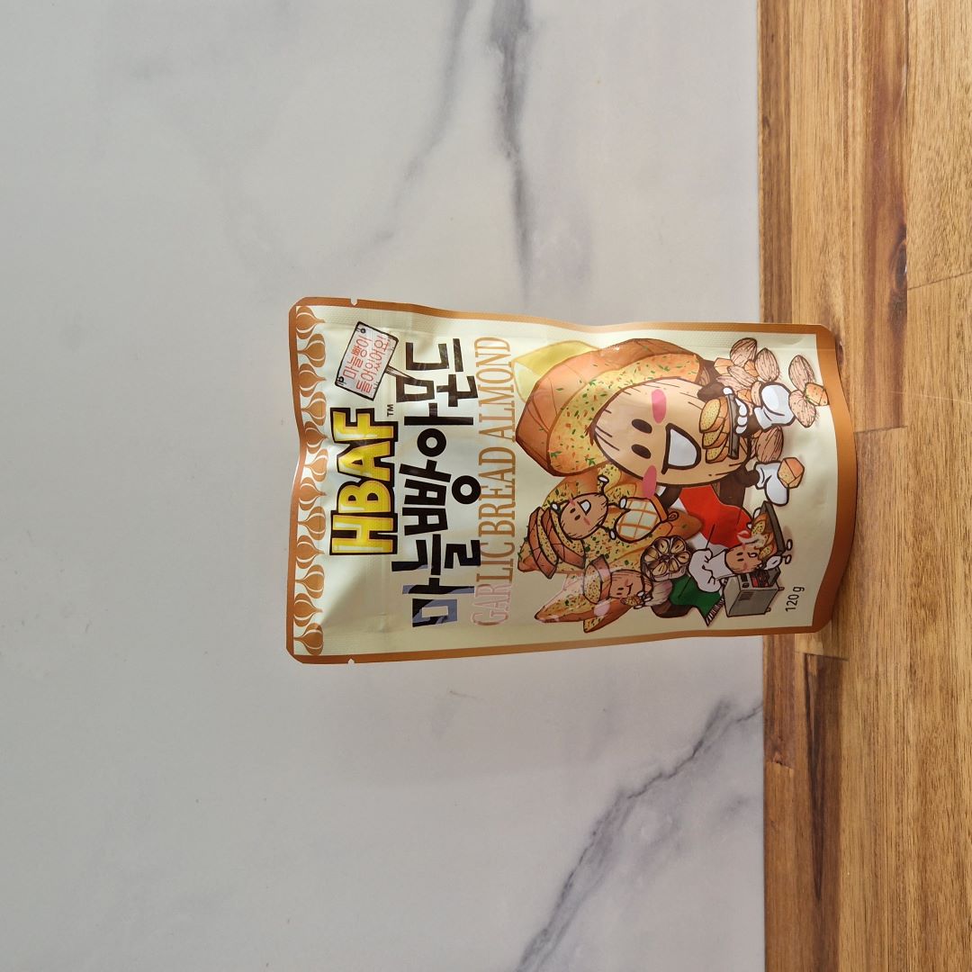Amandes HBAF - Pain à l'ail
