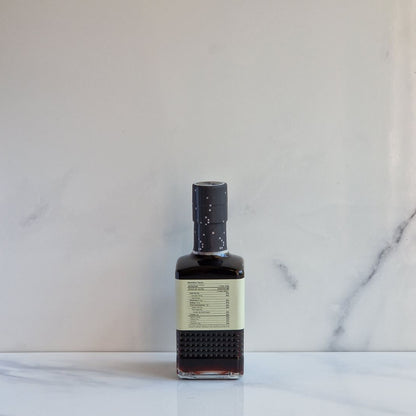 Bouteille de vinaigre balsamique blanc coréen Chosanjung 270 ml, à base de raisin blanc fermenté, et valeurs nutritionnelles.

