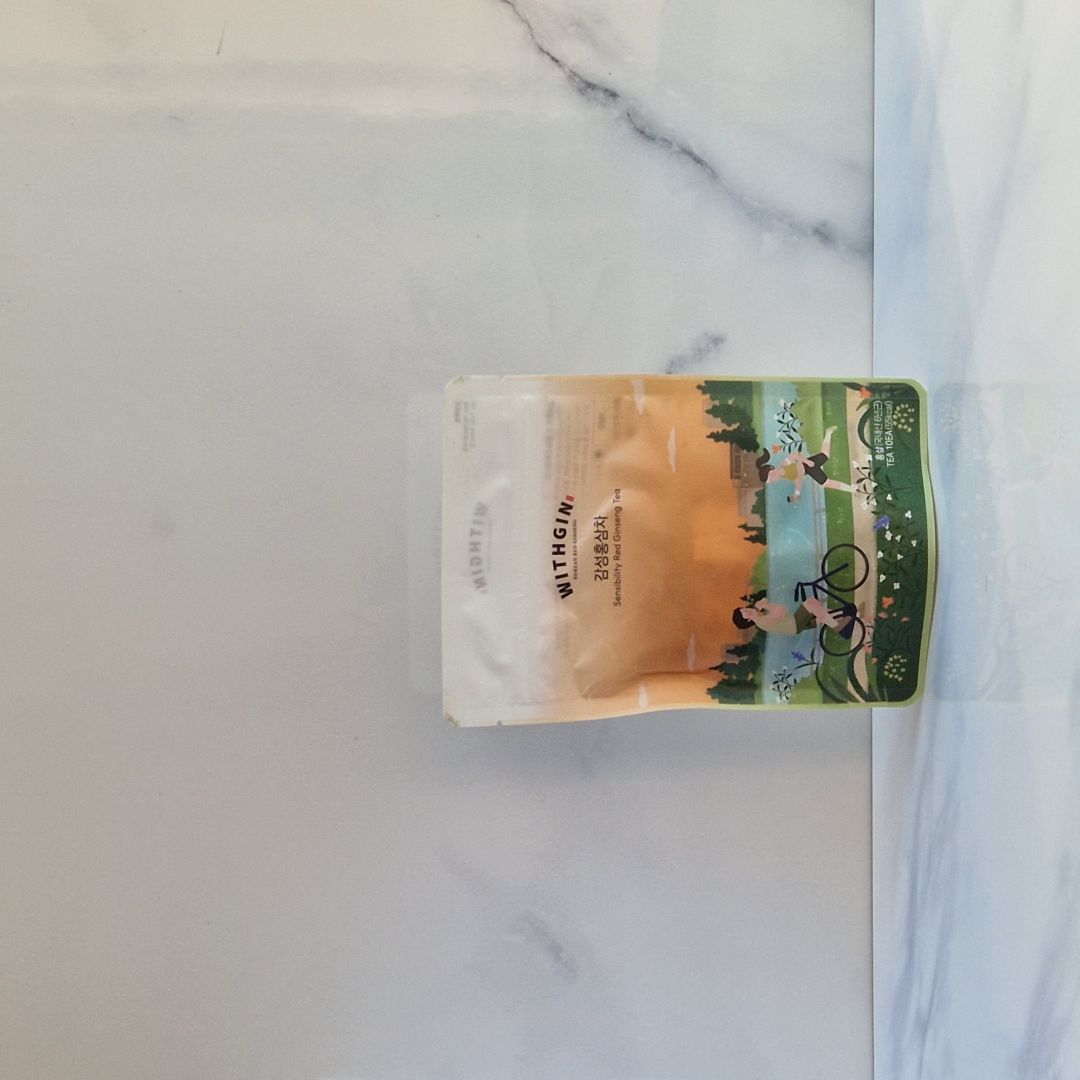 Pack de 10 sachets d’infusion coréenne au ginseng rouge – Hongsamcheonha. Thé bien-être à boire chaud ou froid.
