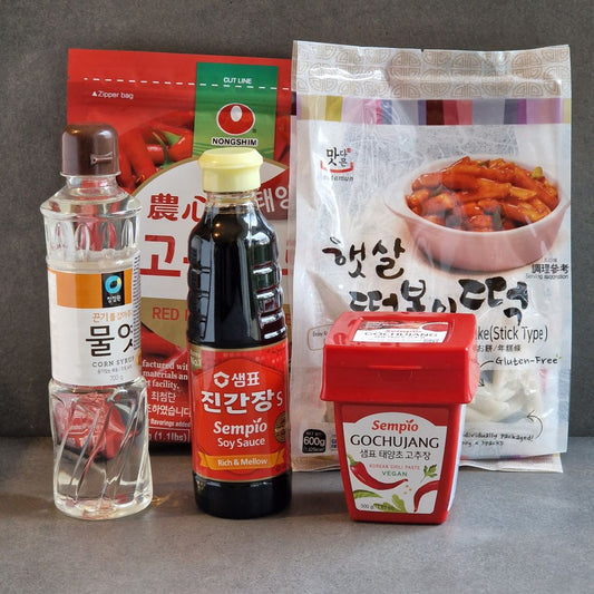 Kit recette avec 5 ingrédients pour réaliser la recette du Tteokbokki coréen ou Toppoki