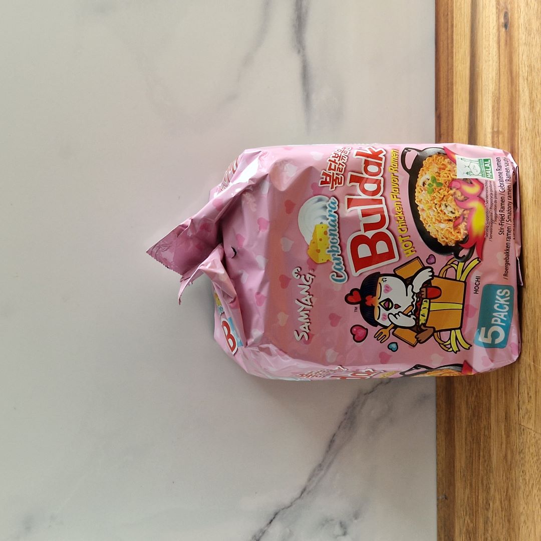 photo du pack de 5 sachets de nouilles buldak carbonara