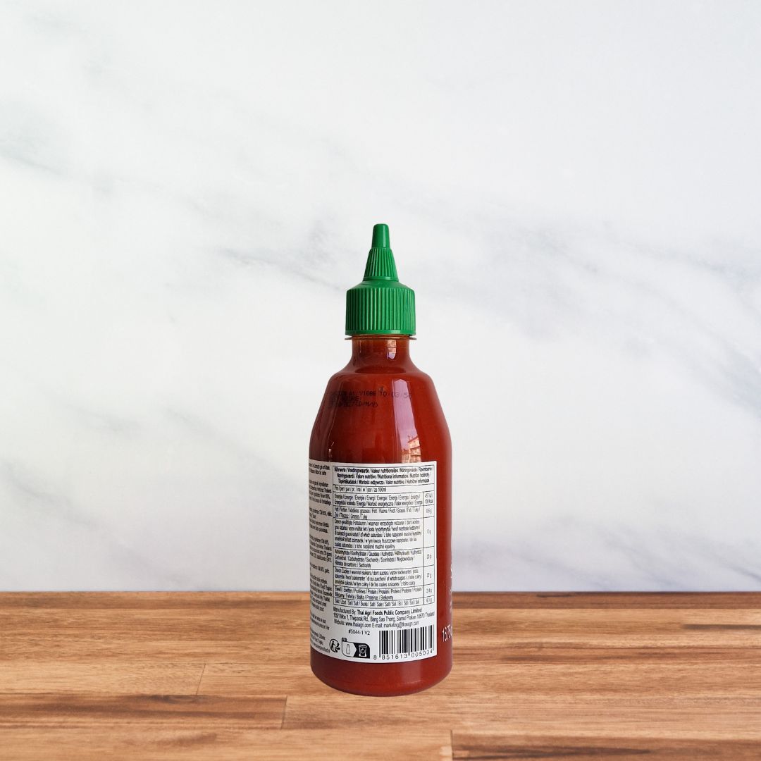 Sauce pimentée Sriracha Royal Thai 430ml bouteille thaïlandaise cuisine asiatique, photographiée de dos
