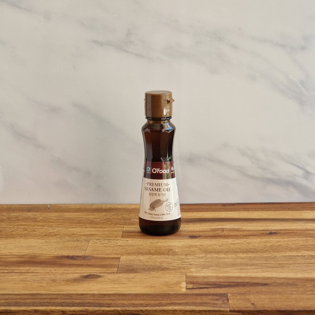 Bouteille d'huile de sésame grillé Ofood, petit format de 160ml
