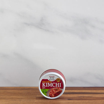 Conserve de kimchi épicé (chou fermenté comme en Corée du Sud)