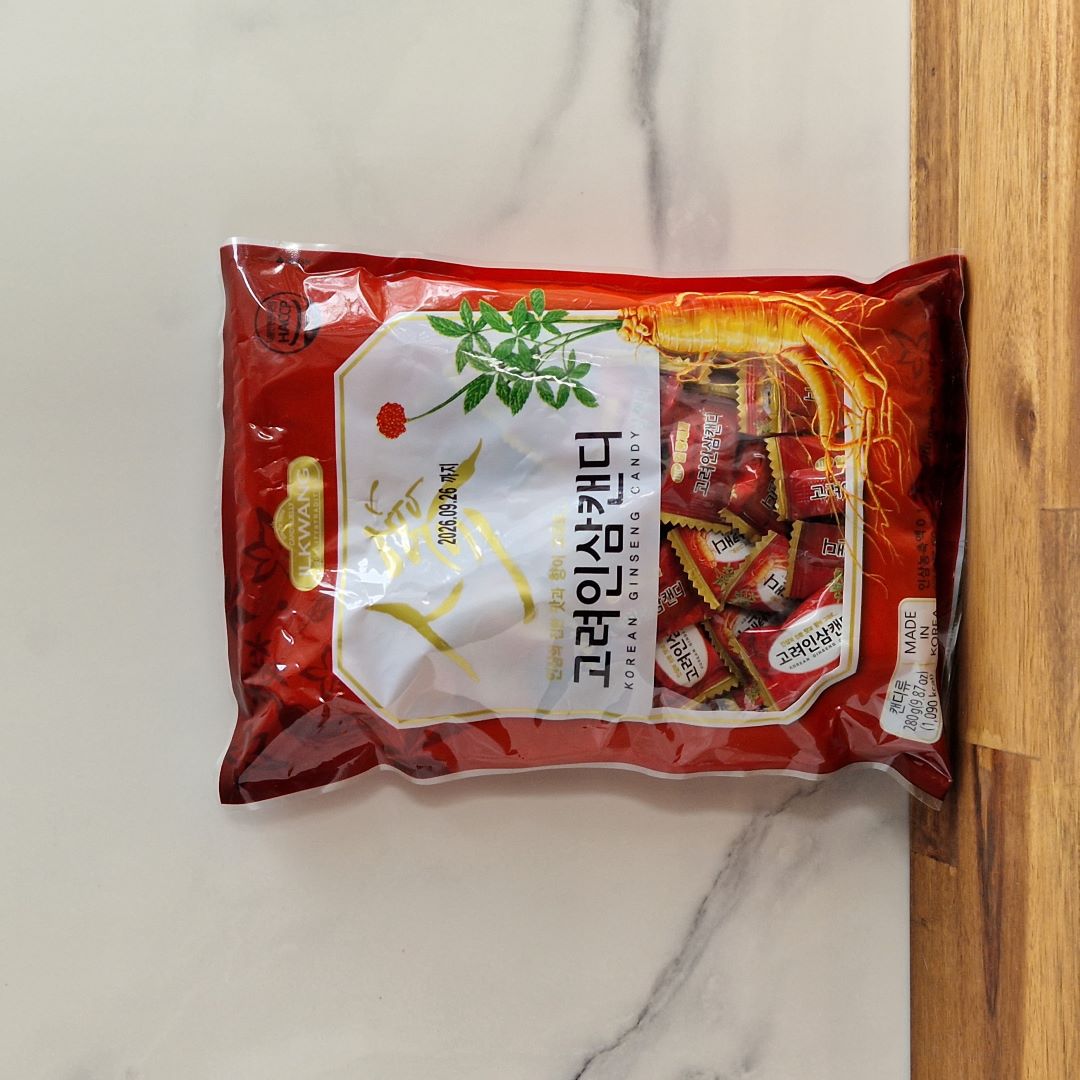 Sachet de 280g de bonbons au ginseng coréen, environ 70 bonbons emballés individuellement.