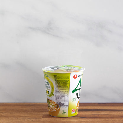 pot de ramens nongshim légume vu de dos