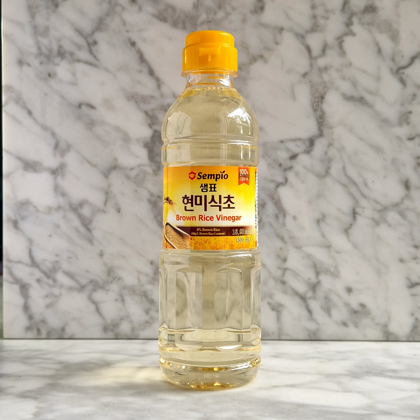 Bouteille de vinaigre de riz complet