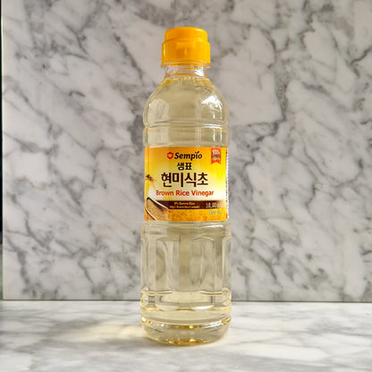 Bouteille de vinaigre de riz complet